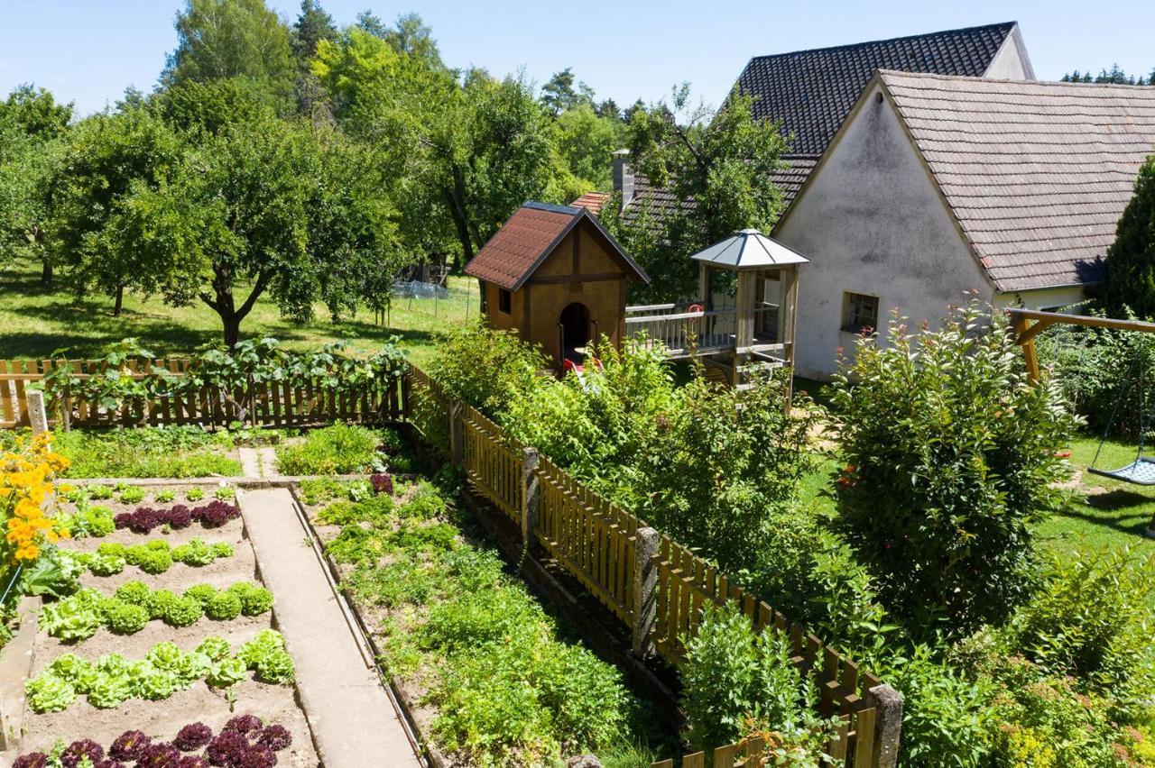 Gasthof-Pension Brauner Hirsch In Alfeld - Mittelfranken Buitenkant foto