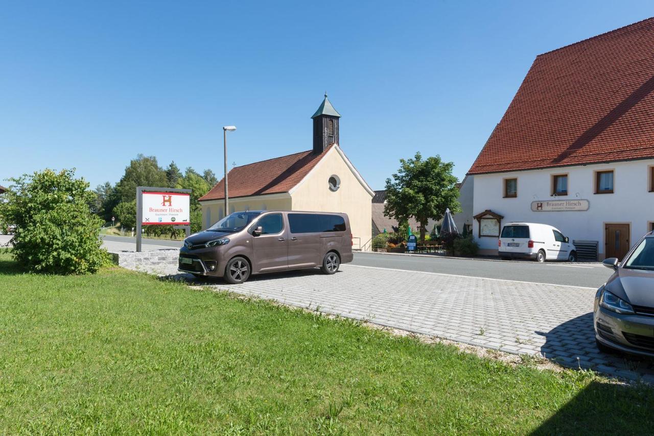Gasthof-Pension Brauner Hirsch In Alfeld - Mittelfranken Buitenkant foto